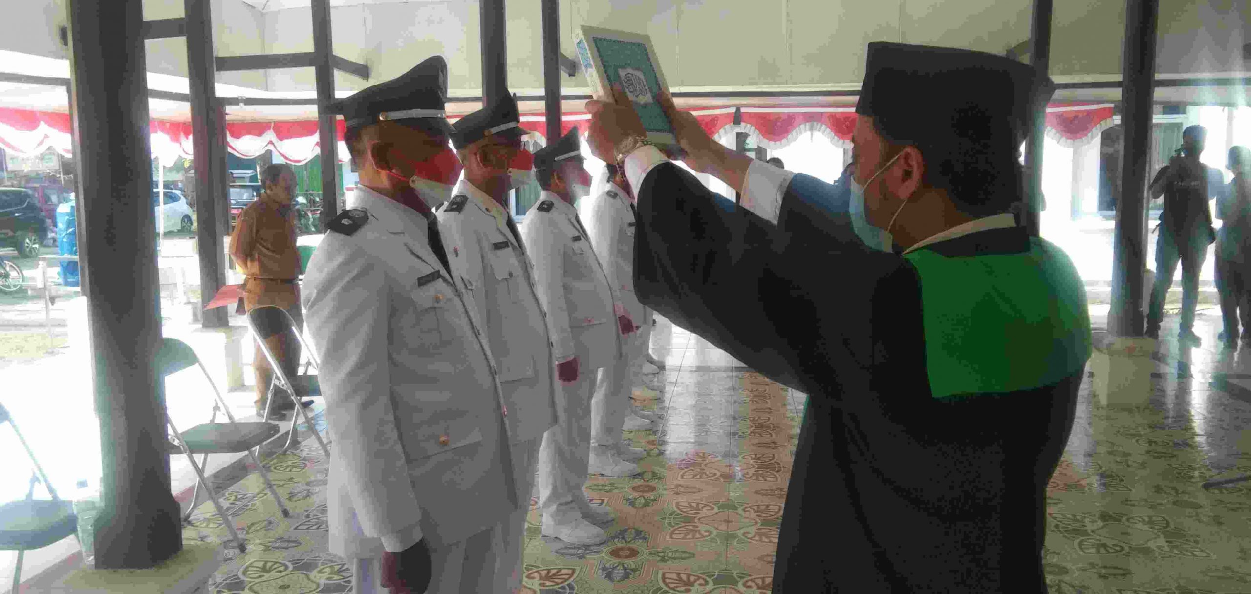 Pelantikan dan Pengambilan Sumpah Jabatan Secara Virtual, 7 Kuwu Terpilih Dikecamatan Sindang Berjalan Sukses