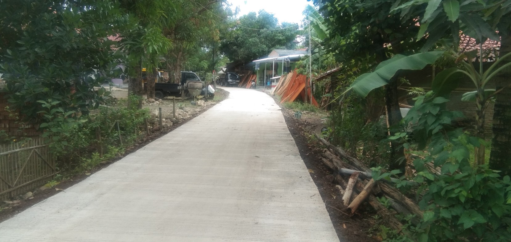 Realisasi Pembangunan Desa, Kuwu Kenanga Bangun Jalan dengan Cor Beton