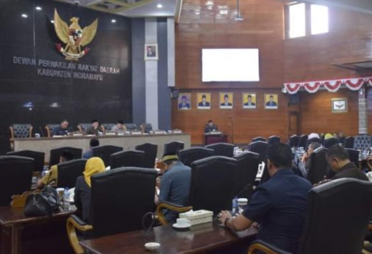 Rapat Paripurna DPRD Kabupaten Indramayu Dihadiri Sekertaris Daerah