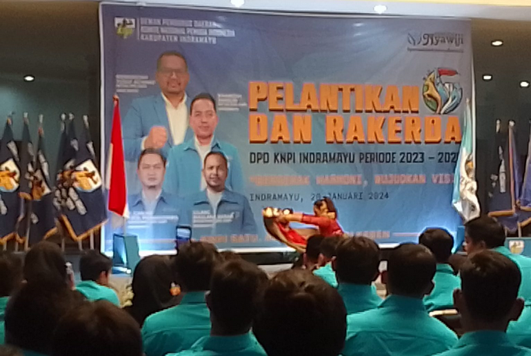 Sah Dilantik Khamzah Jabat Ketua DPD KNPI Indramayu Periode 2023-2026