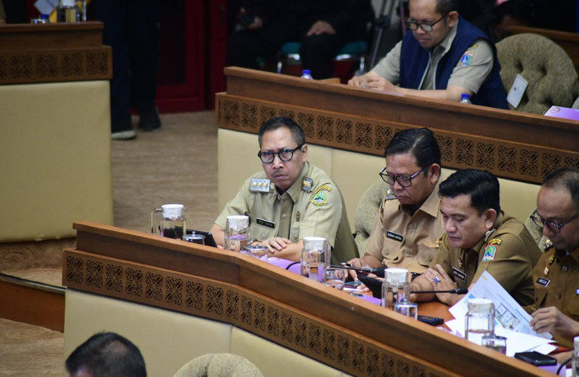 Jelang Pilkada, Pjs. Bupati Indramayu Hadiri RDP Dengan Komisi II DPR RI