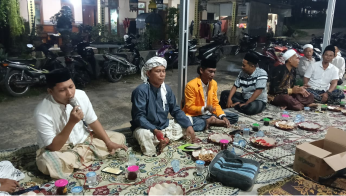 Jam’iyah Sholawat Rososul Hajari Menumbuhkan Rasa Cinta yang Mendalam kepada Baginda Nabi Muhammad SAW*