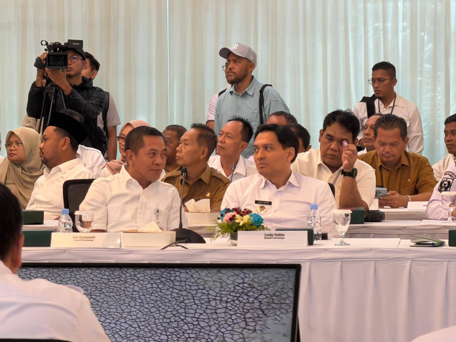 Lindungi Pesisir Indramayu, Bupati Lucky Hakim Hadiri Kick Off Meeting Perlindungan Infrastruktur Pantura Jawa