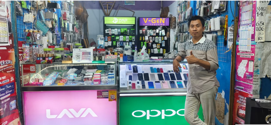 Dari Pengusaha Rotan Hingga Aksesoris HP: Kisah Pantang Menyerah Muhammad Wasil yang Kini Buka Usaha di Pamekasan